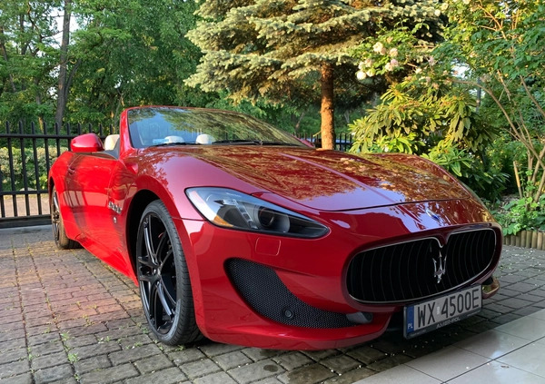 Maserati GranCabrio cena 299000 przebieg: 40700, rok produkcji 2015 z Warszawa małe 562